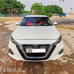 نيسان ألتيما